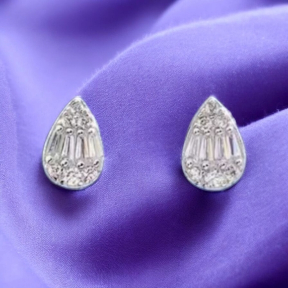 FingerBlingers Jewelry - Dainty Water Drop CZ Earrings